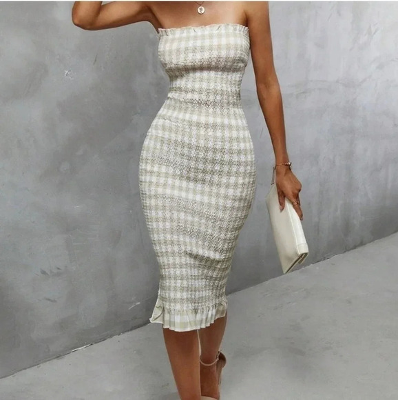 Chic Plaid Print Ruffle Hem Tube Bodycon Dress - Picture 1 of 5